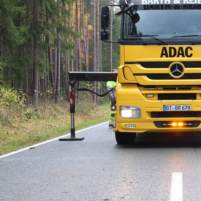 tow truck roadside night